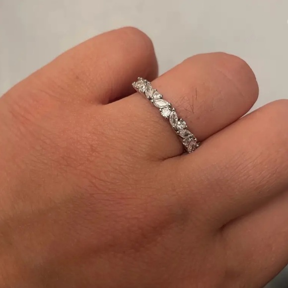 - -Beautiful Lux Petite Pear& Round Cut Lab Created Diamond Band - Picture 11 of 16